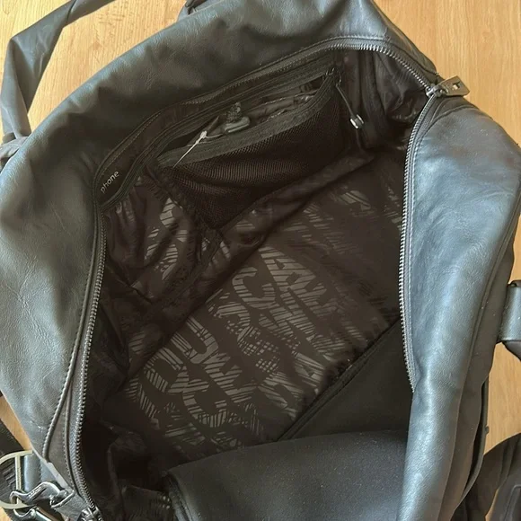 Black Lululemon tote bag with oilers embroidered logo - Picture 10 of 11